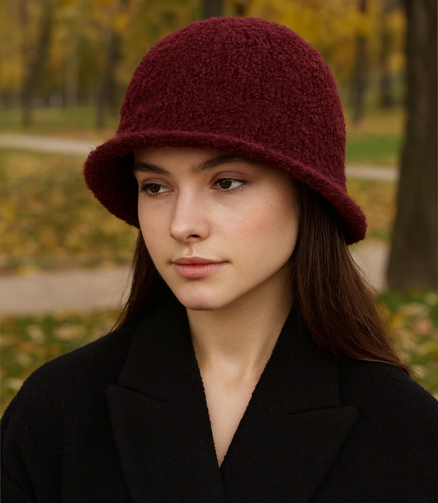 Women's hat made of soft teddy fabric