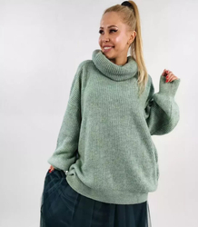 Smooth loose oversize turtleneck sweater