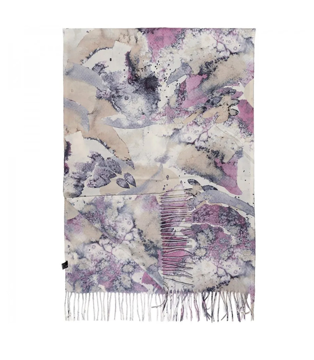 Women's scarf fashionable pattern with tassels
