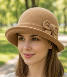 Women's cloche hat with bow