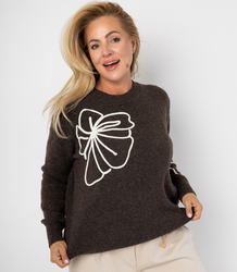 Classic women's sweater with 3D flower applique CLASSIC BLOOM