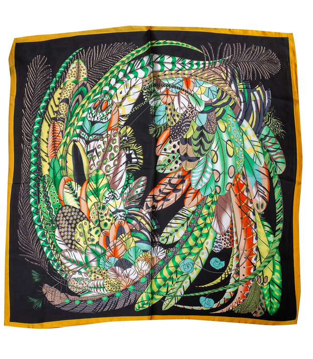 Chustka delikatna elegancka apaszka ozdobiona przepięknym wzorem