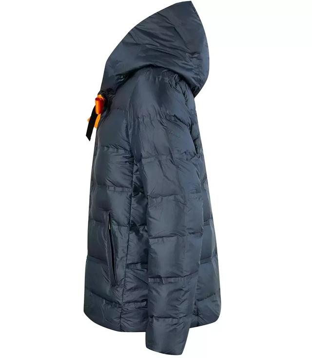 Short quilted transitional jacket with a hood