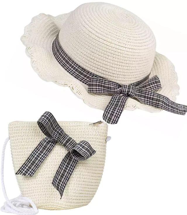 A set of a hat with a checkered bow + a bag