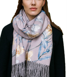 Women's scarf with a motif of small flowers tassels