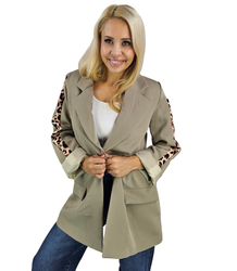 Loose, oversized casual jacket with leopard print by EVELYN