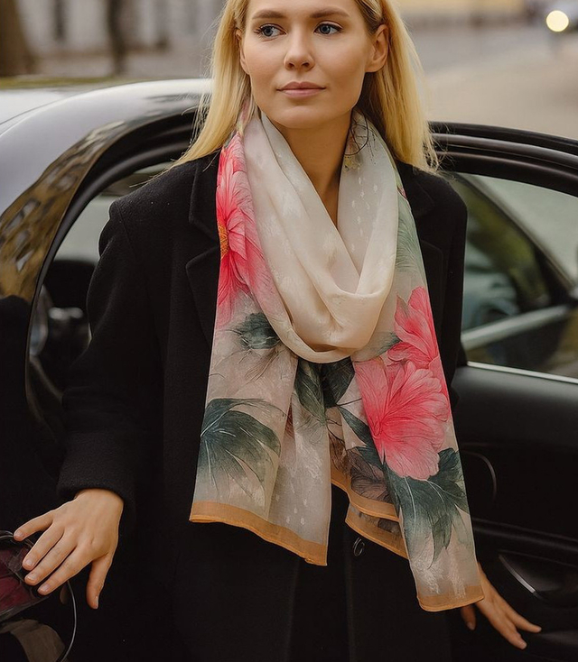 Women's patterned shawl 70x180