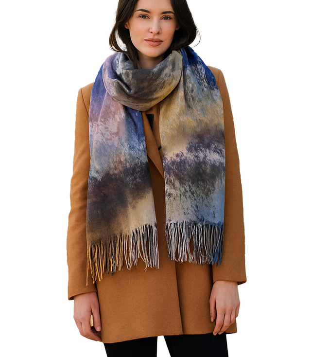 Women's scarf with tie-dye tassel motif