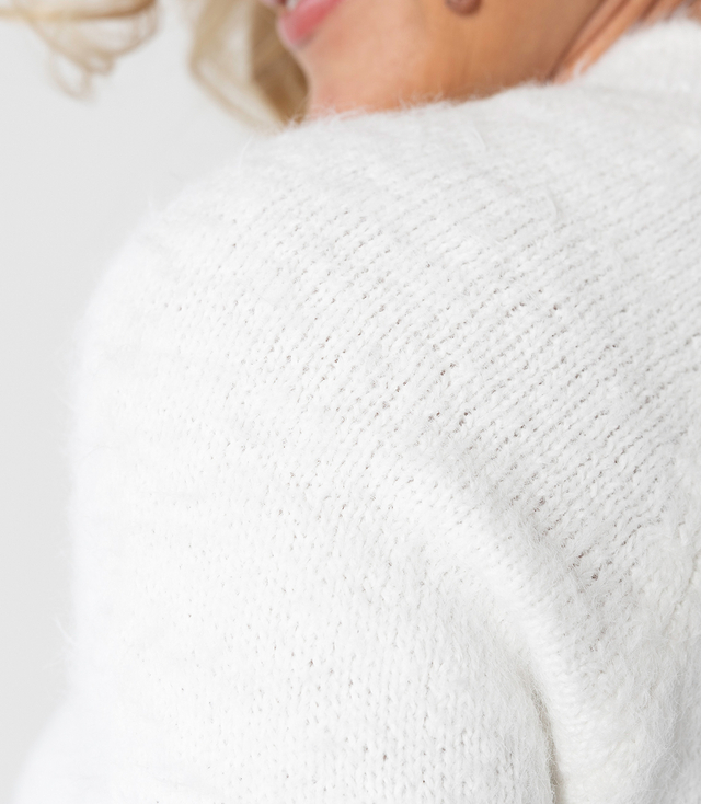 Puszysty krótki sweter z okrągły dekolt MILA
