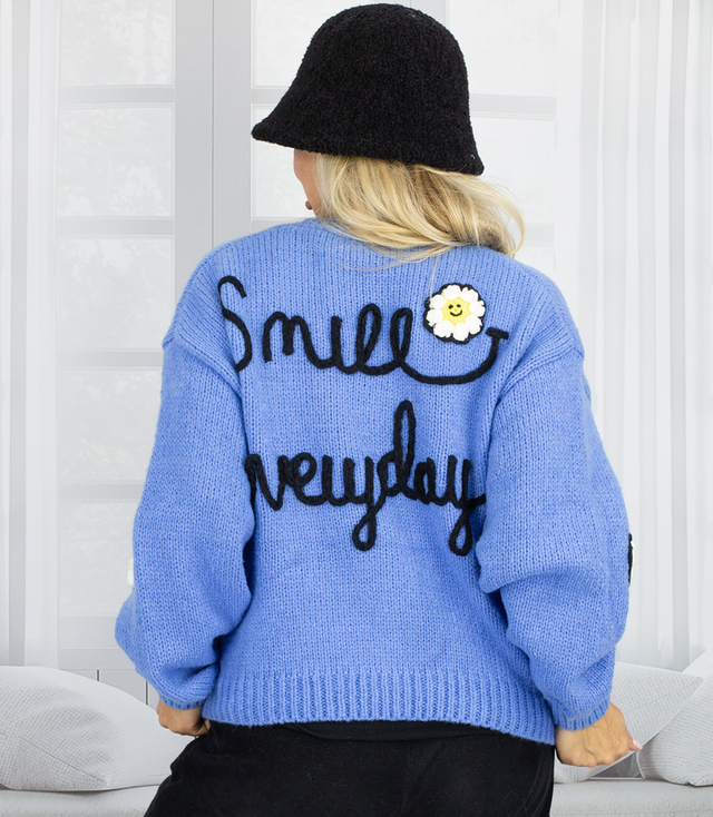Fashionable sweater cardigan with button patches