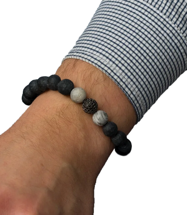 Men's bracelet with natural stones