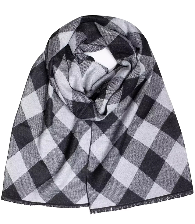 Men's scarf with tassels in patterns
