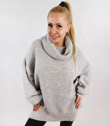 Smooth loose oversize turtleneck sweater