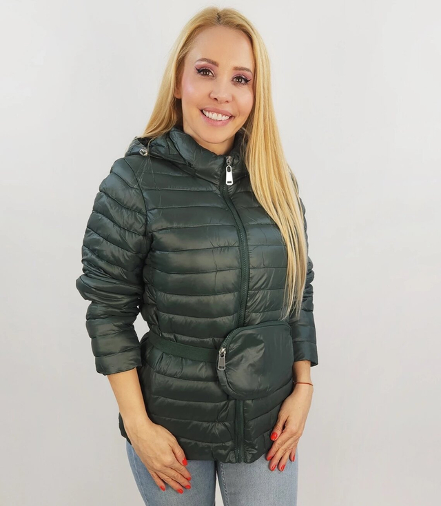 Short transitional quilted jacket with a sachet