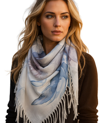 Women's scarf with floral pattern 100x100