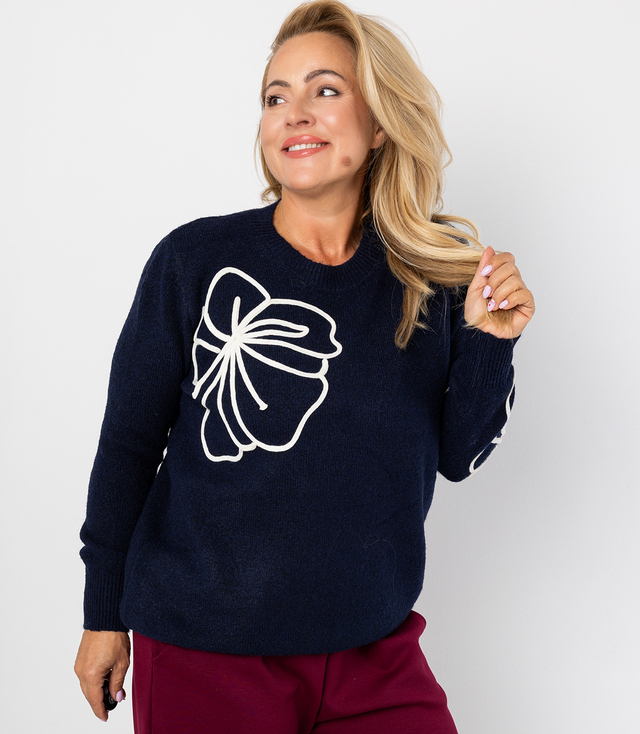 Classic women's sweater with 3D flower applique CLASSIC BLOOM