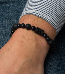 Men's bracelet with natural stones