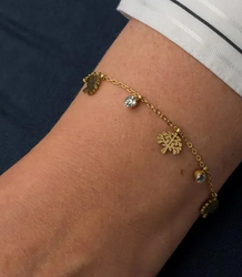 Elegant gold women's steel bracelet