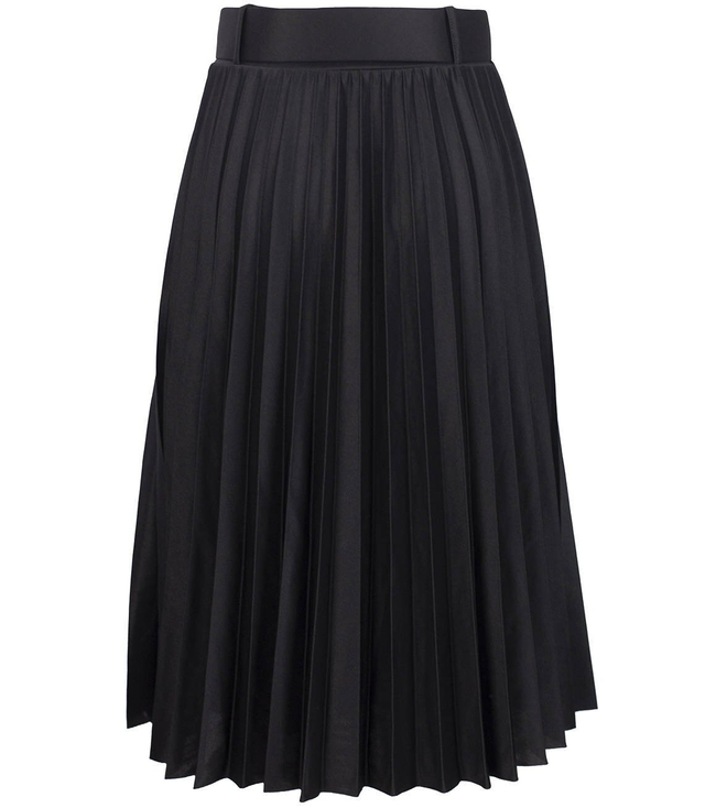 Fashionable pleated skirt with belt