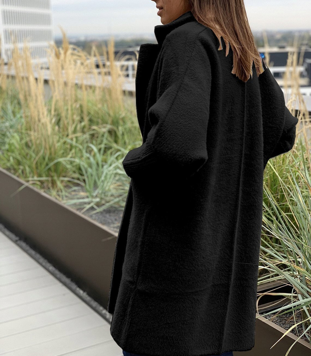 A warm coat coat ALPACA jacket