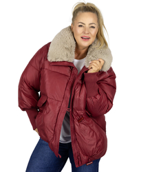 Winter jacket with decorative fur on the collar FIBI