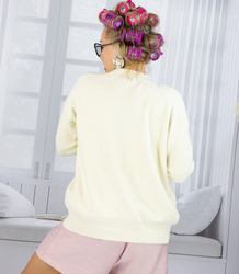 Krótki kardigan sweter rozpinany z puszystej dzianiny "COCO CHIC"