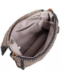 Elegancka torebka na łańcuszku pleciona z rafii