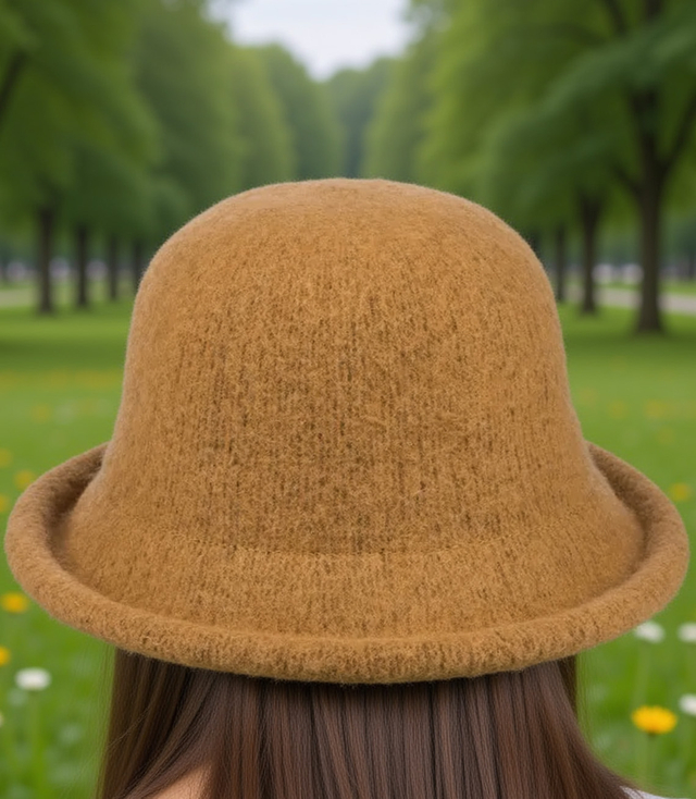 Women's hat made of soft teddy fabric