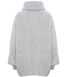 Smooth loose oversize turtleneck sweater