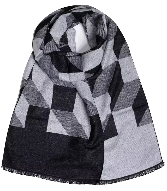 Men's scarf with tassels in patterns