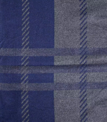 Men's scarf with tassels in patterns