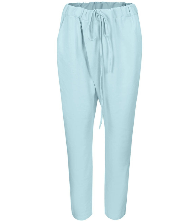 Women&#39;s fabric trousers with a BAGGY tab