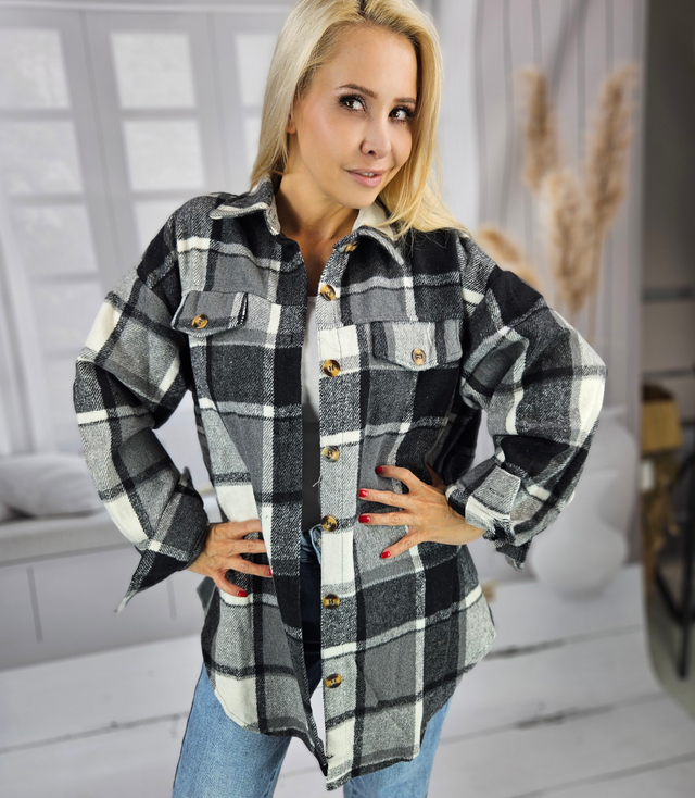 Loose, warm, checkered women's shirt. Longer back CLARE