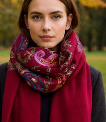 Women's scarf with embroidered pattern and tassels