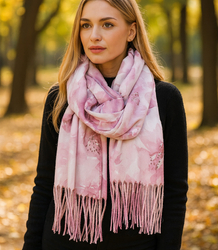 Women's scarf with floral motif and tassels elegant