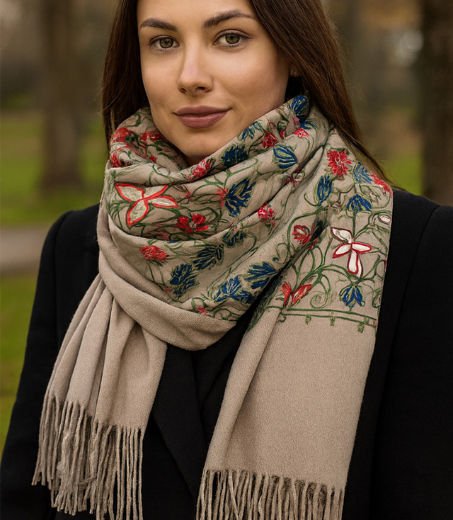 Women's scarf with embroidered pattern and tassels