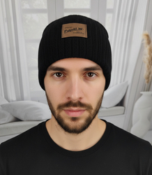 Knitted beanie hat with patch - style and comfort
