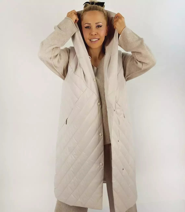 Women's Long Warmer Hooded Vest Tiered