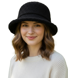 Women's hat made of soft teddy fabric