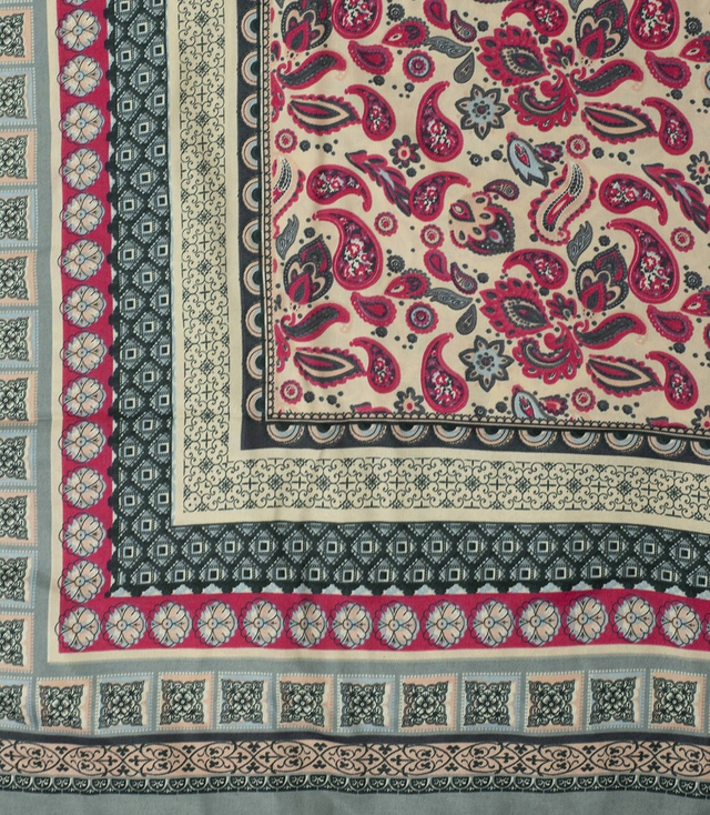 Large BOHO scarf with floral patterns