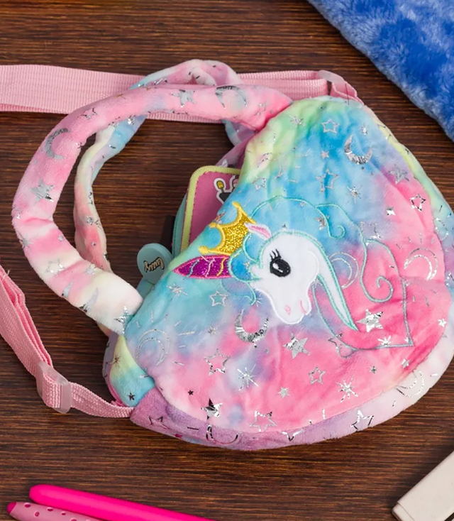 Children's plush heart-shaped bag with unicorn