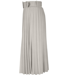 Fashionable pleated skirt with belt