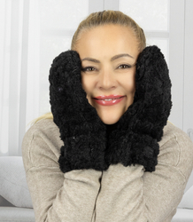 Women's gloves with soft sheepskin fur