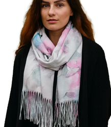 Women's scarf with floral motif and tassels elegant