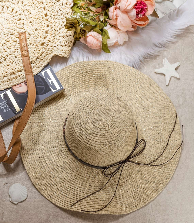 Elegant shimmering HAT Decorative thong