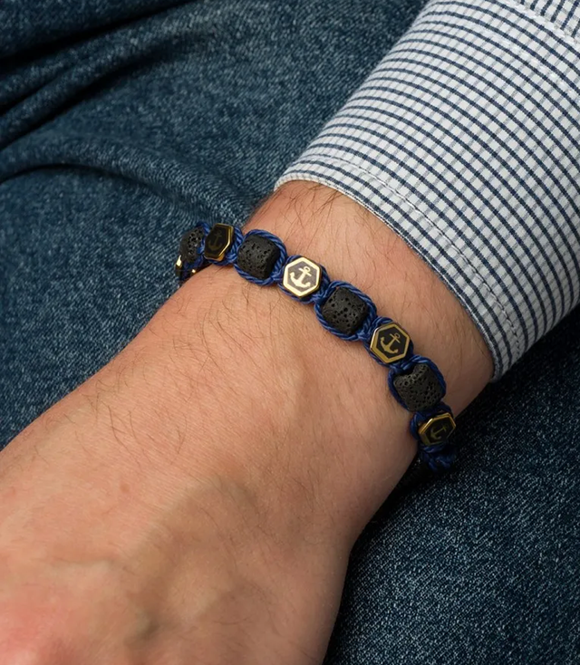 Men's bracelet with natural stones