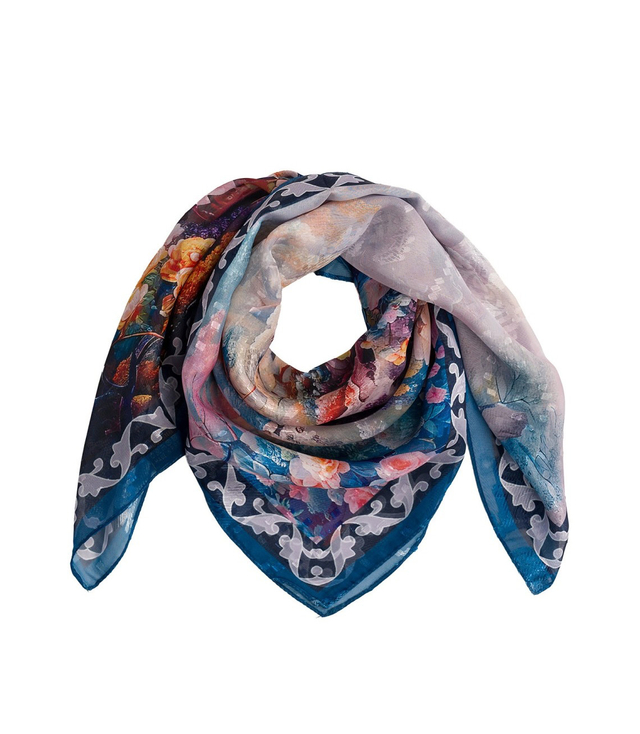 Elegant women's scarf with an insane 70x70 pattern