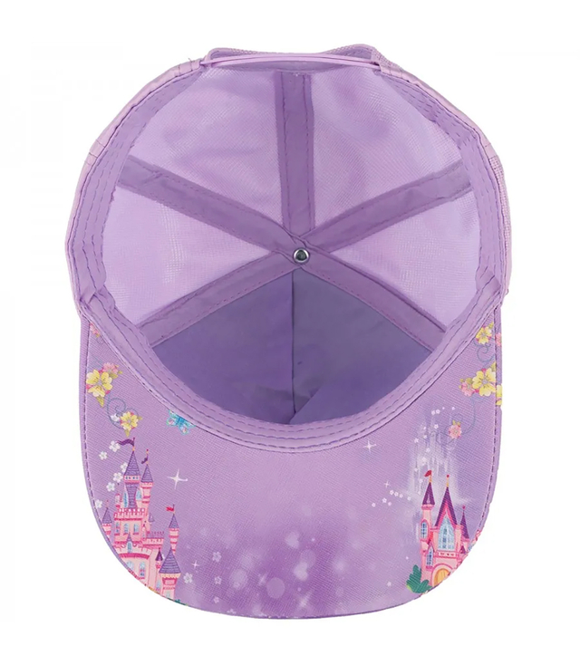 Children's baseball cap decorated with bunny print