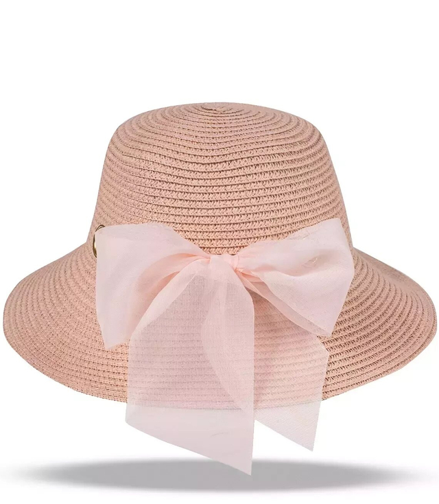 Romantic women's straw hat with a bow