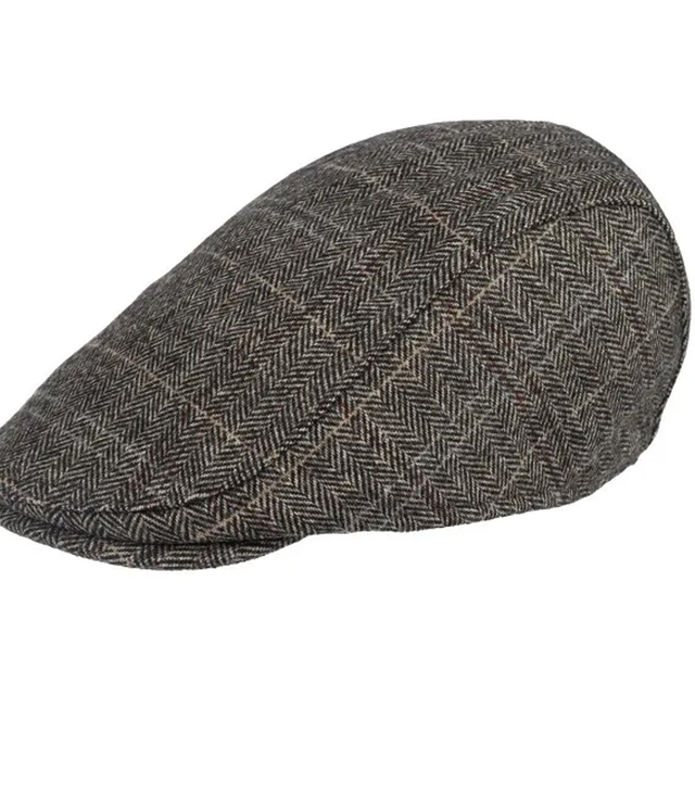 Stylish smooth men's helmet Universal color scheme